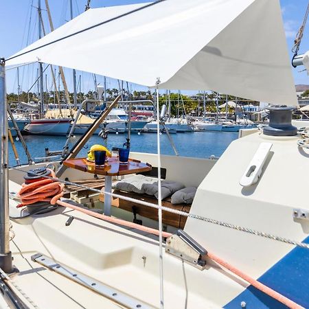 Seaside Chill-Out Stay On A Sail Yacht Puerto Calero Ngoại thất bức ảnh