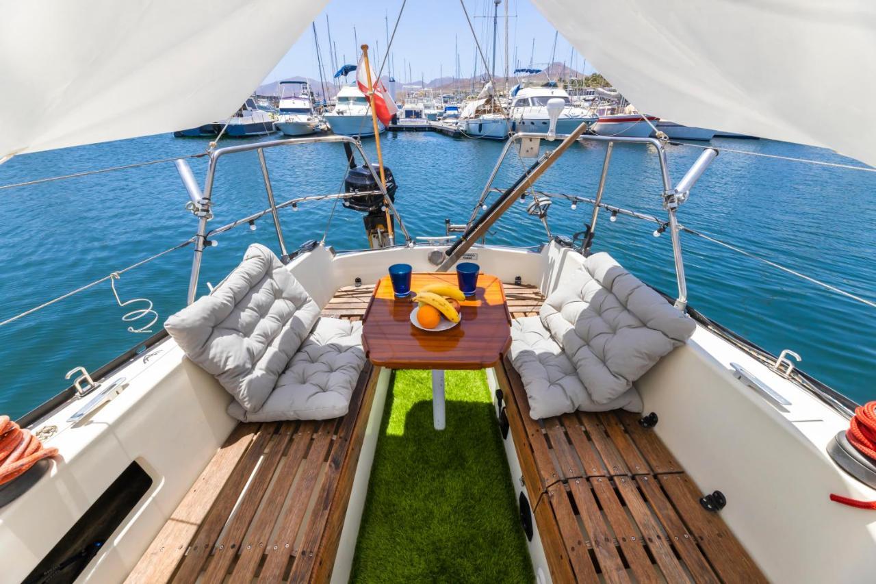 Seaside Chill-Out Stay On A Sail Yacht Puerto Calero Ngoại thất bức ảnh