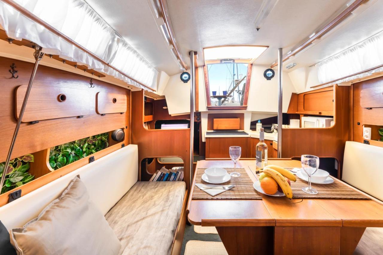 Seaside Chill-Out Stay On A Sail Yacht Puerto Calero Ngoại thất bức ảnh
